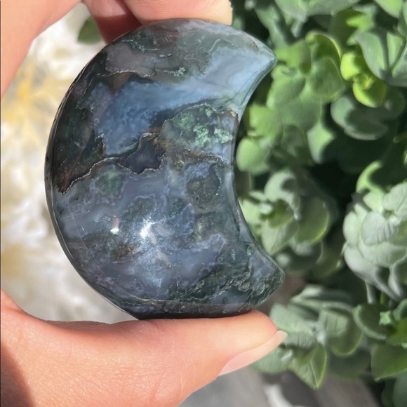 Moss Agate Moon Crystal - Picture 1 of 11